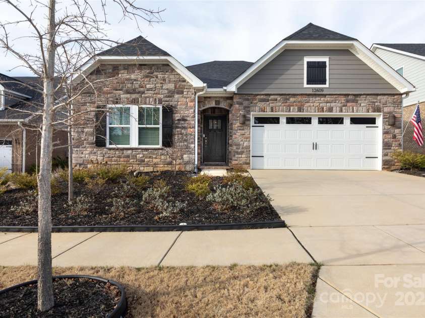 12609 Twilight Drive, Mint Hill, NC 28227.  MLS# CAR4224520, YatesRealty ID 5884. 