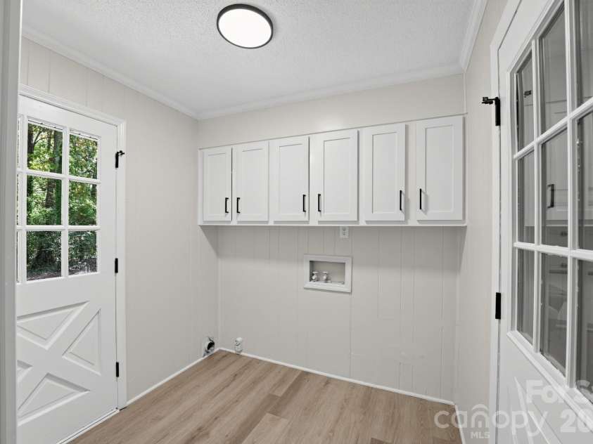 4820 Golfview Court, Mint Hill, NC 28227.  MLS# CAR4437226, YatesRealty ID 58840. 
