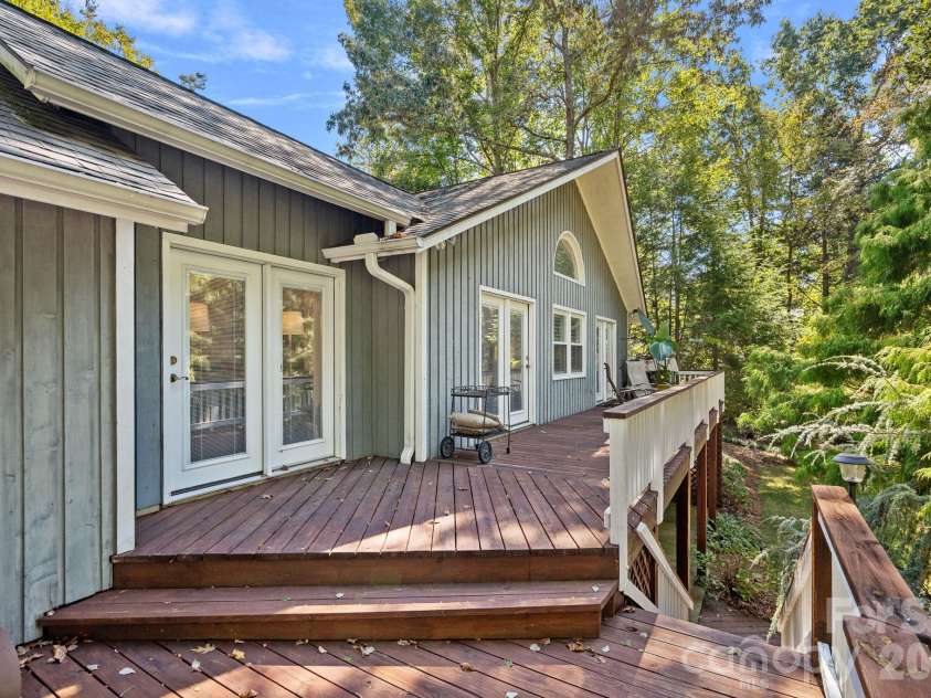 263 Hideaway Lane, Mooresville, NC 28117.  MLS# CAR4434767, YatesRealty ID 58842. 