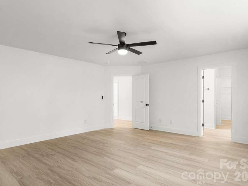 3040 Woodlands Creek Drive, Monroe, NC 28110.  MLS# CAR4248757, YatesRealty ID 5885. 