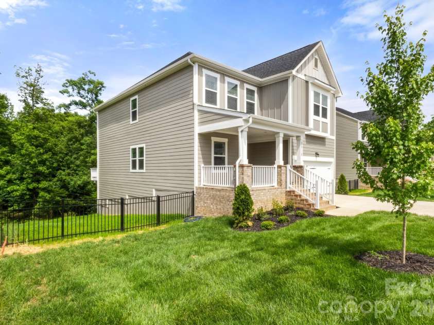 3010 Woodlands Creek Drive, Monroe, NC 28110.  MLS# CAR4249544, YatesRealty ID 5886. 