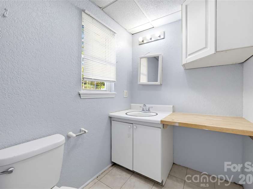 280 Arrowood Road, Salisbury, NC 28144.  MLS# CAR4437973, YatesRealty ID 58861. 