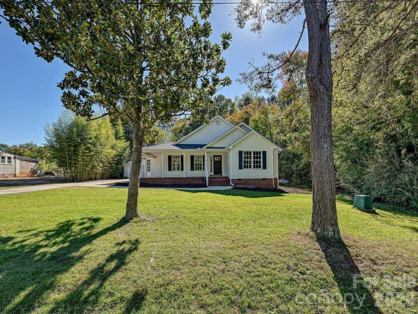 455 Pine Hill Road, Salisbury, NC 28144.  MLS# CAR4438406, YatesRealty ID 58862. 