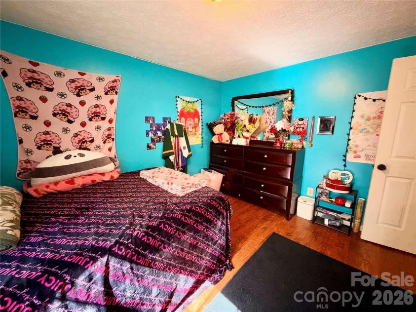 8400 Mayerling Drive, Charlotte, NC 28227.  MLS# CAR4438386, YatesRealty ID 58886. 