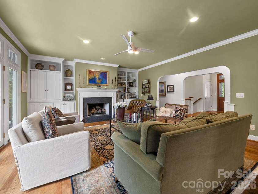 231 Mockingbird Hill Road, Landrum, SC 29356.  MLS# CAR4438526, YatesRealty ID 58889. 