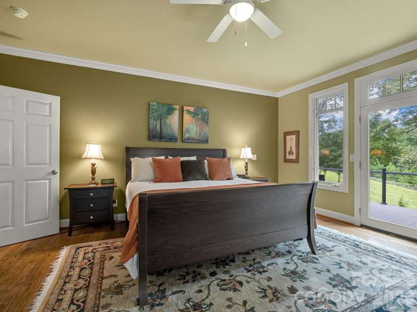 231 Mockingbird Hill Road, Landrum, SC 29356.  MLS# CAR4438526, YatesRealty ID 58889. 