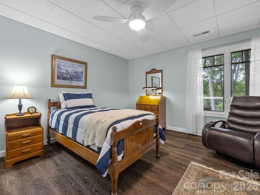 231 Mockingbird Hill Road, Landrum, SC 29356.  MLS# CAR4438526, YatesRealty ID 58889. 