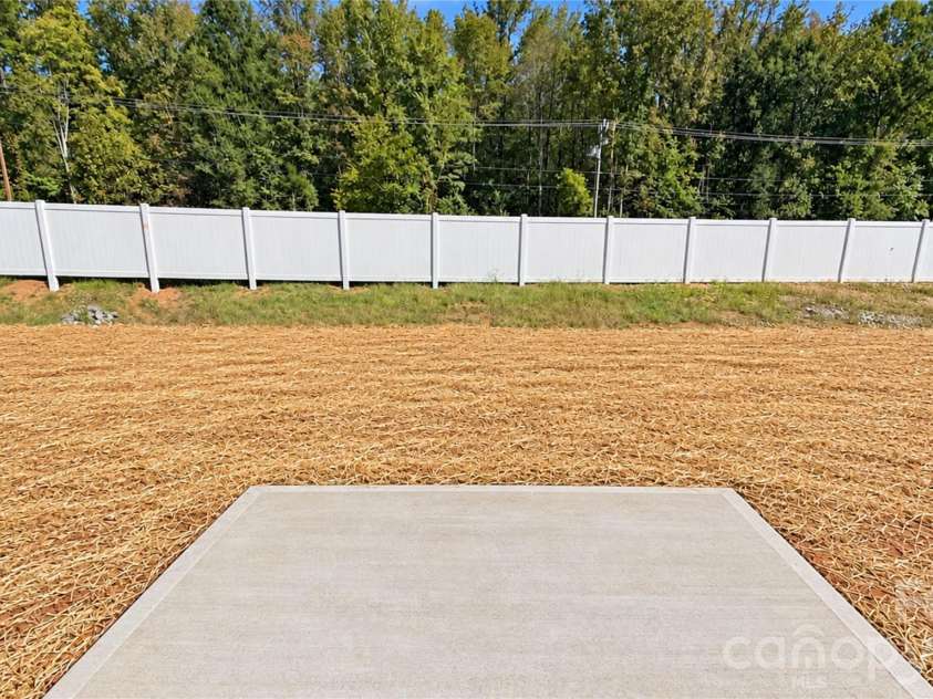 8929 Sawyer Run Court, Charlotte, NC 28215.  MLS# CAR4438466, YatesRealty ID 58896. 