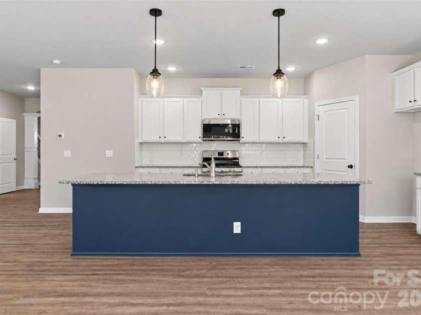 8921 Sawyer Run Court, Charlotte, NC 28215.  MLS# CAR4438543, YatesRealty ID 58897. 