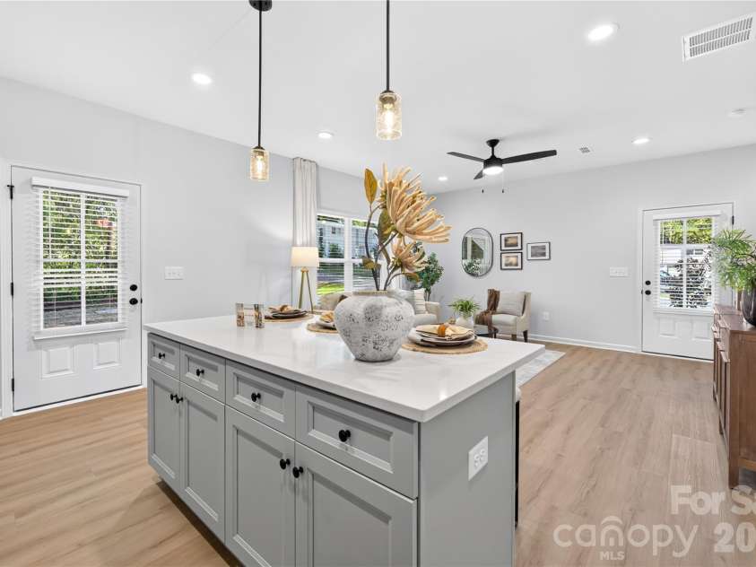 5706 Anderson Road, Charlotte, NC 28269.  MLS# CAR4429644, YatesRealty ID 58898. Representation