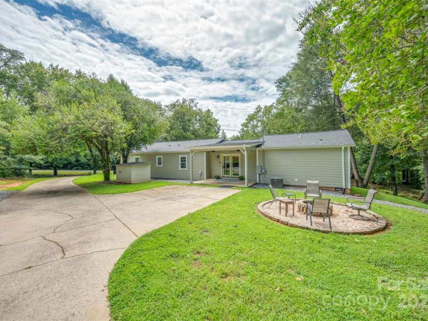 221 Red Barn Road, Ellenboro, NC 28040.  MLS# CAR4292688, YatesRealty ID 589. 