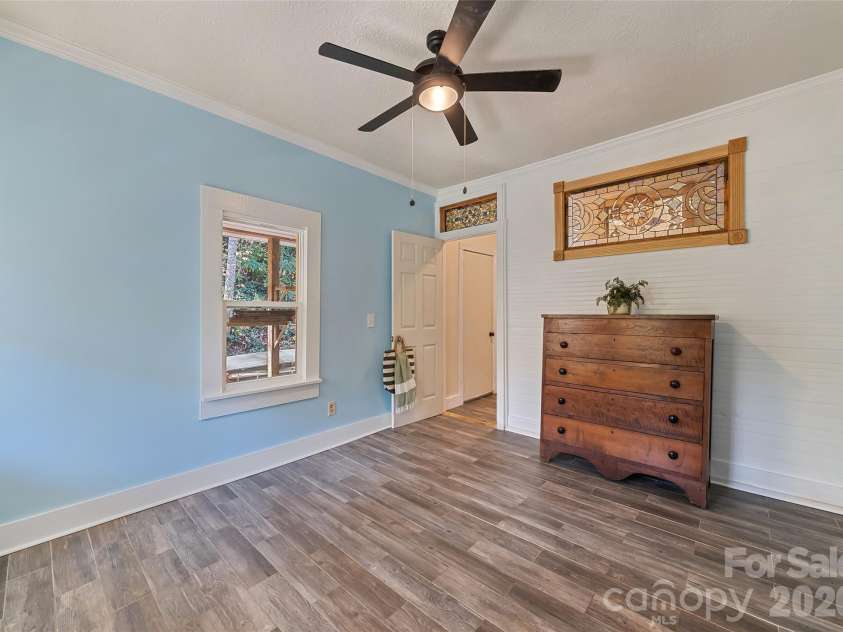 1955 Mockingbird Lane, Sylva, NC 28779.  MLS# CAR4438540, YatesRealty ID 58901. 