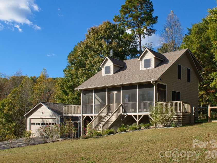 586 Willowby Run, Union Mills, NC 28167.  MLS# CAR4435771, YatesRealty ID 58906. 