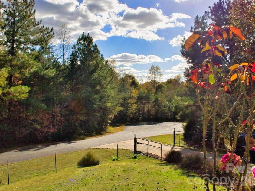 586 Willowby Run, Union Mills, NC 28167.  MLS# CAR4435771, YatesRealty ID 58906. 