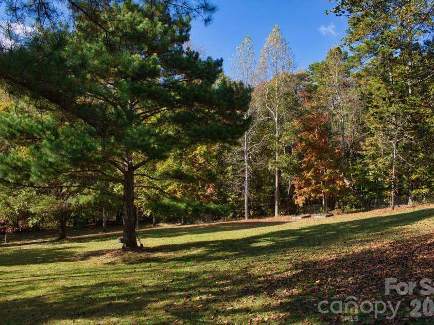 586 Willowby Run, Union Mills, NC 28167.  MLS# CAR4435771, YatesRealty ID 58906. 