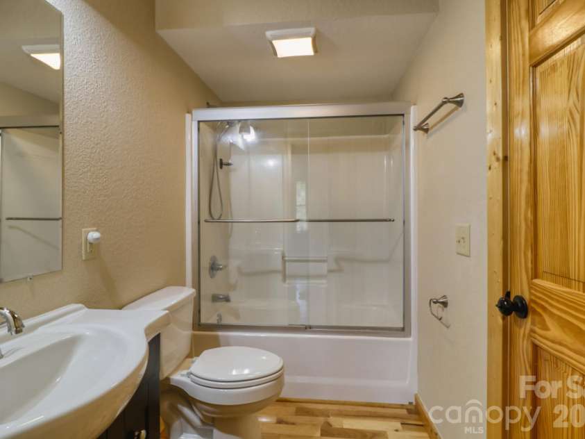 586 Willowby Run, Union Mills, NC 28167.  MLS# CAR4435771, YatesRealty ID 58906. 