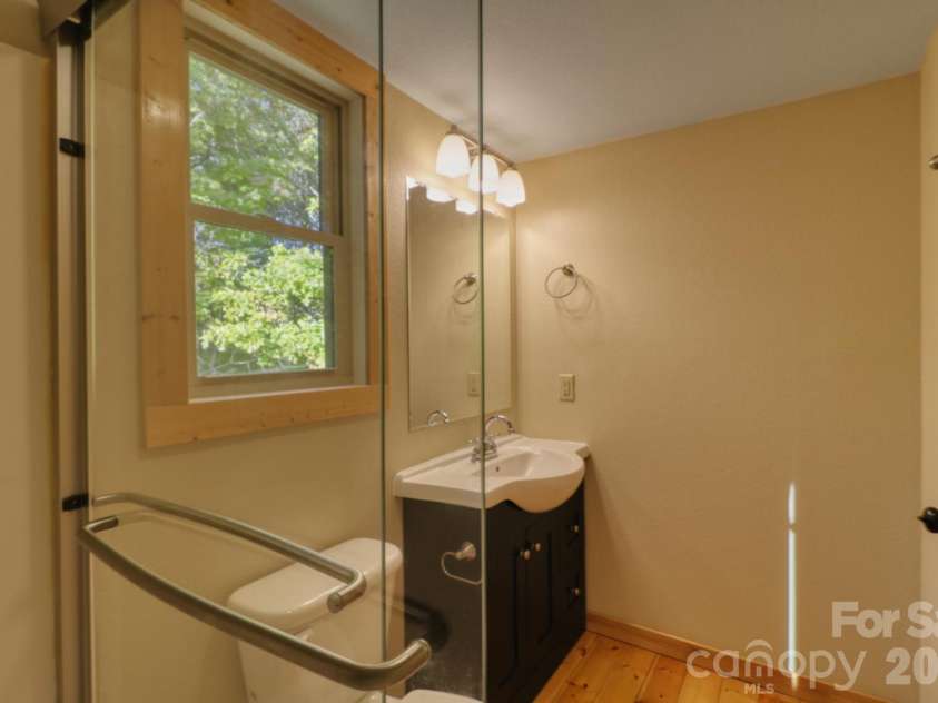 586 Willowby Run, Union Mills, NC 28167.  MLS# CAR4435771, YatesRealty ID 58906. 