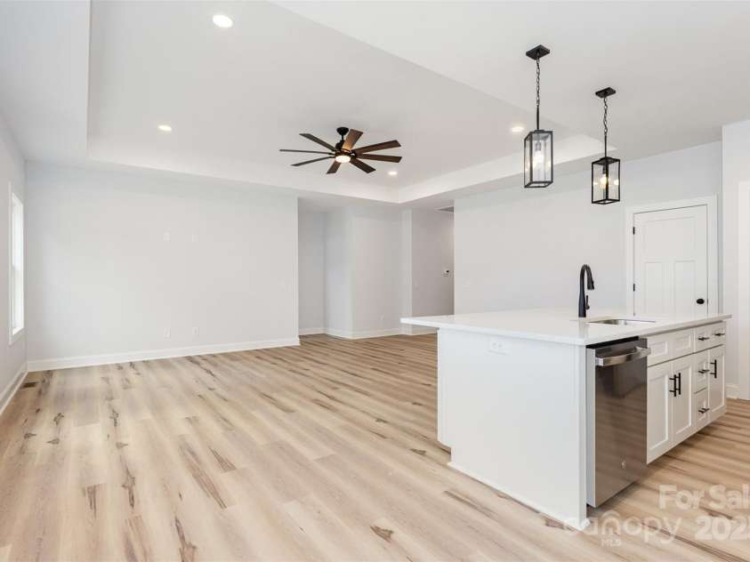 409 Bost Street, Kannapolis, NC 28081.  MLS# CAR4234386, YatesRealty ID 5891. 