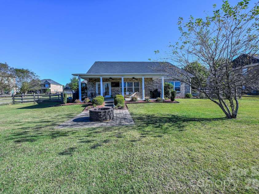1004 Stoney Ford Lane, Indian Trail, NC 28079.  MLS# CAR4437528, YatesRealty ID 58912. 
