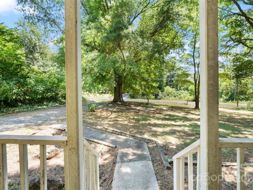 629 Priddy Loop, Stoneville, NC 27048.  MLS# CAR4170192, YatesRealty ID 5893. 