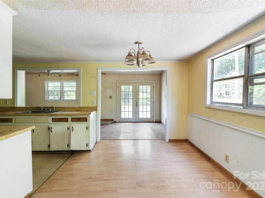 629 Priddy Loop, Stoneville, NC 27048.  MLS# CAR4170192, YatesRealty ID 5893. 