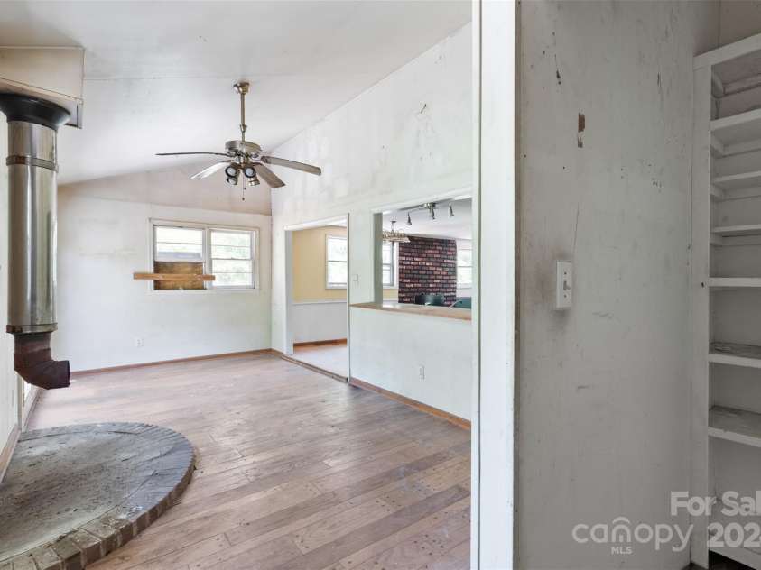629 Priddy Loop, Stoneville, NC 27048.  MLS# CAR4170192, YatesRealty ID 5893. 