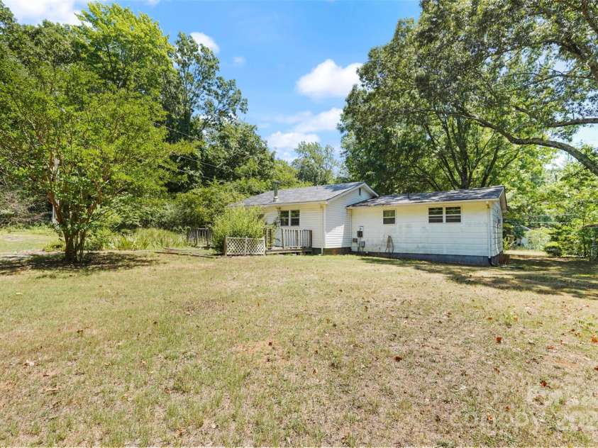 629 Priddy Loop, Stoneville, NC 27048.  MLS# CAR4170192, YatesRealty ID 5893. 