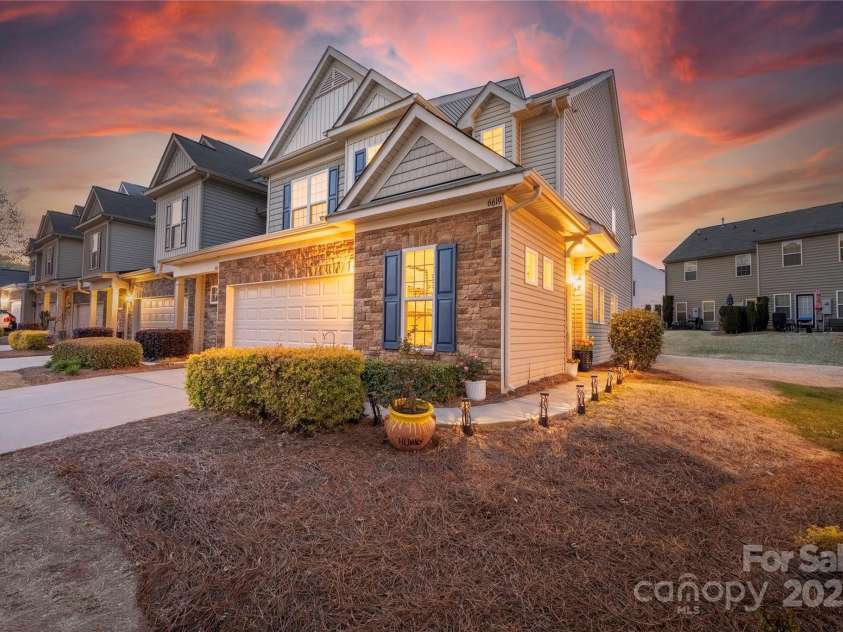 6619 Portland Rose Lane, Charlotte, NC 28210.  MLS# CAR4241959, YatesRealty ID 5894. 