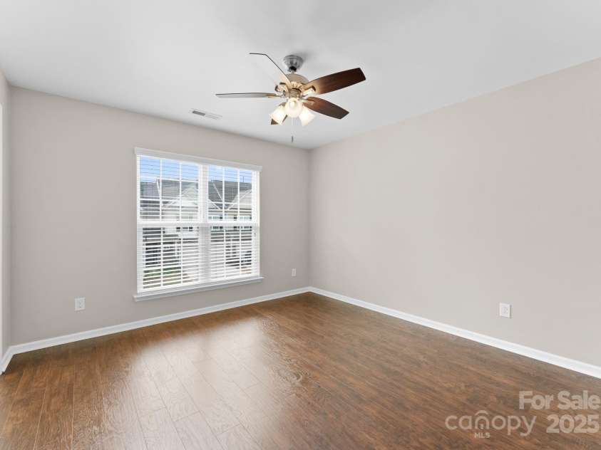 6619 Portland Rose Lane, Charlotte, NC 28210.  MLS# CAR4241959, YatesRealty ID 5894. 