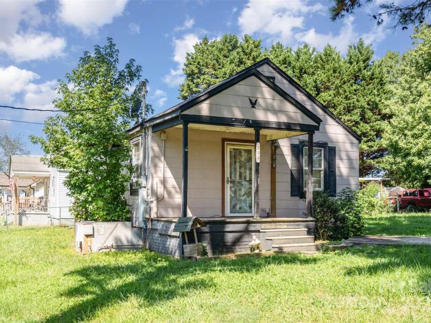 202 Hovis Road, Stanley, NC 28164.  MLS# CAR4227810, YatesRealty ID 5895. 