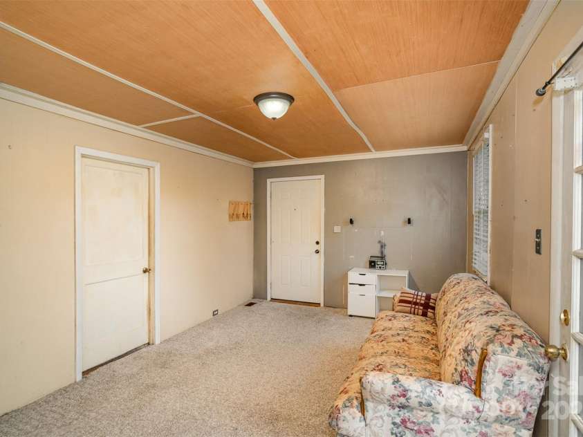 202 Hovis Road, Stanley, NC 28164.  MLS# CAR4227810, YatesRealty ID 5895. 