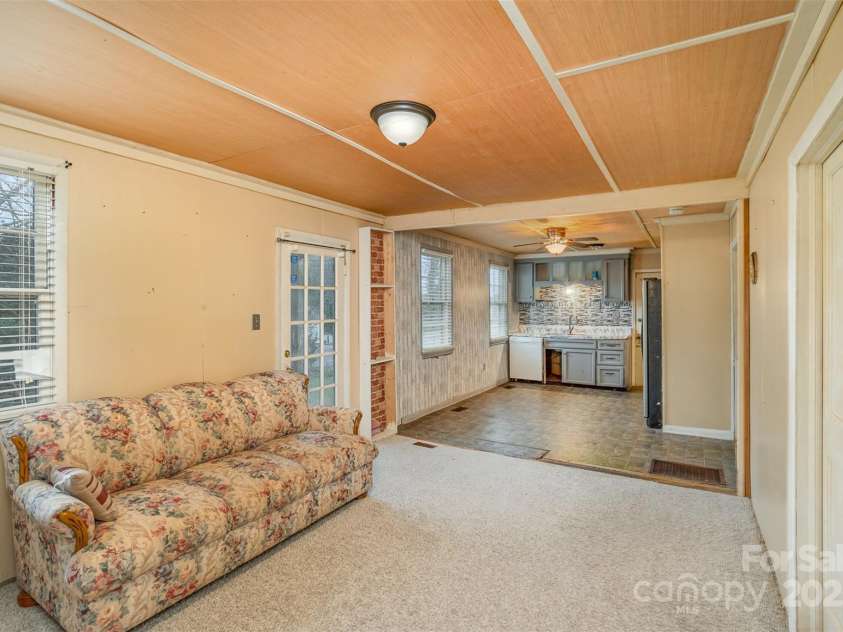 202 Hovis Road, Stanley, NC 28164.  MLS# CAR4227810, YatesRealty ID 5895. 