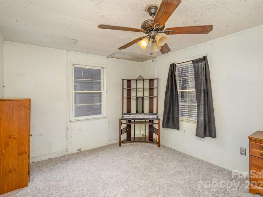 202 Hovis Road, Stanley, NC 28164.  MLS# CAR4227810, YatesRealty ID 5895. 