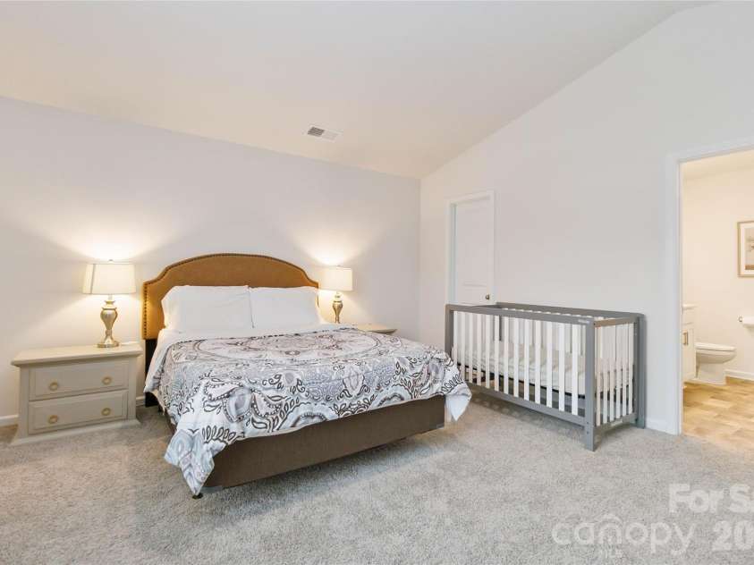 2147 Eastway Drive, Dallas, NC 28034.  MLS# CAR4313585, YatesRealty ID 5895. 