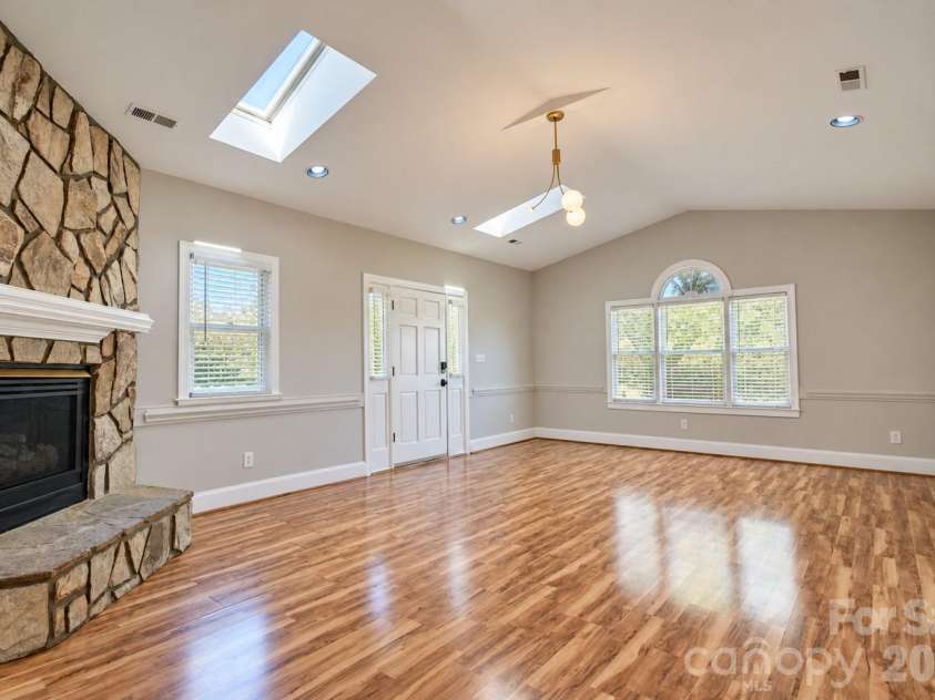 2122 Griffith Road, Monroe, NC 28112.  MLS# CAR4436310, YatesRealty ID 58954. 
