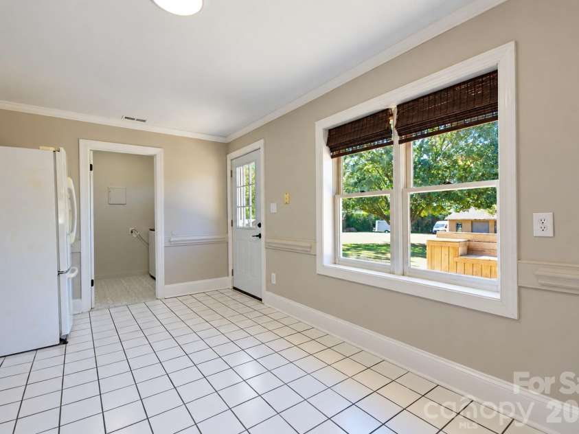 2122 Griffith Road, Monroe, NC 28112.  MLS# CAR4436310, YatesRealty ID 58954. 