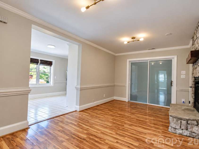 2122 Griffith Road, Monroe, NC 28112.  MLS# CAR4436310, YatesRealty ID 58954. 
