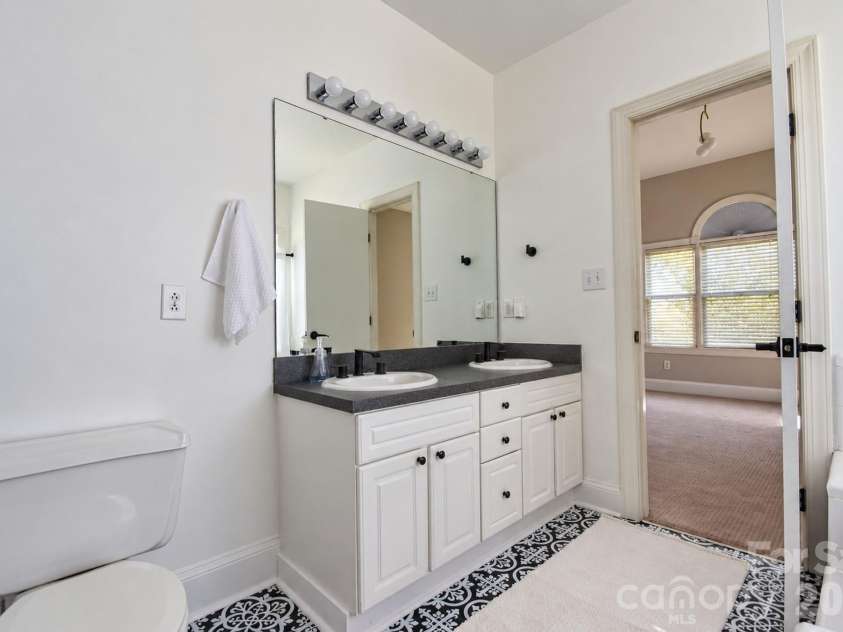 2122 Griffith Road, Monroe, NC 28112.  MLS# CAR4436310, YatesRealty ID 58954. 