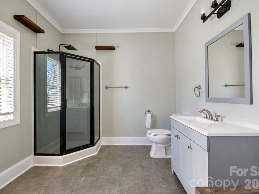 2122 Griffith Road, Monroe, NC 28112.  MLS# CAR4436310, YatesRealty ID 58954. 