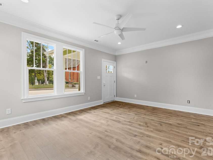 302 Gay Street, Lancaster, SC 29720.  MLS# CAR4311313, YatesRealty ID 5897. 