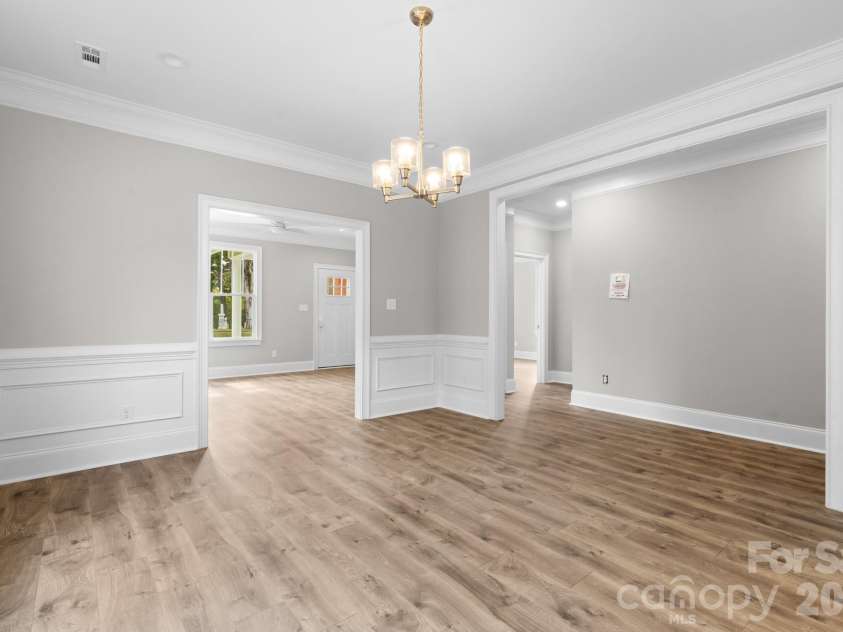 302 Gay Street, Lancaster, SC 29720.  MLS# CAR4311313, YatesRealty ID 5897. 