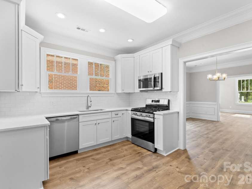 302 Gay Street, Lancaster, SC 29720.  MLS# CAR4311313, YatesRealty ID 5897. 