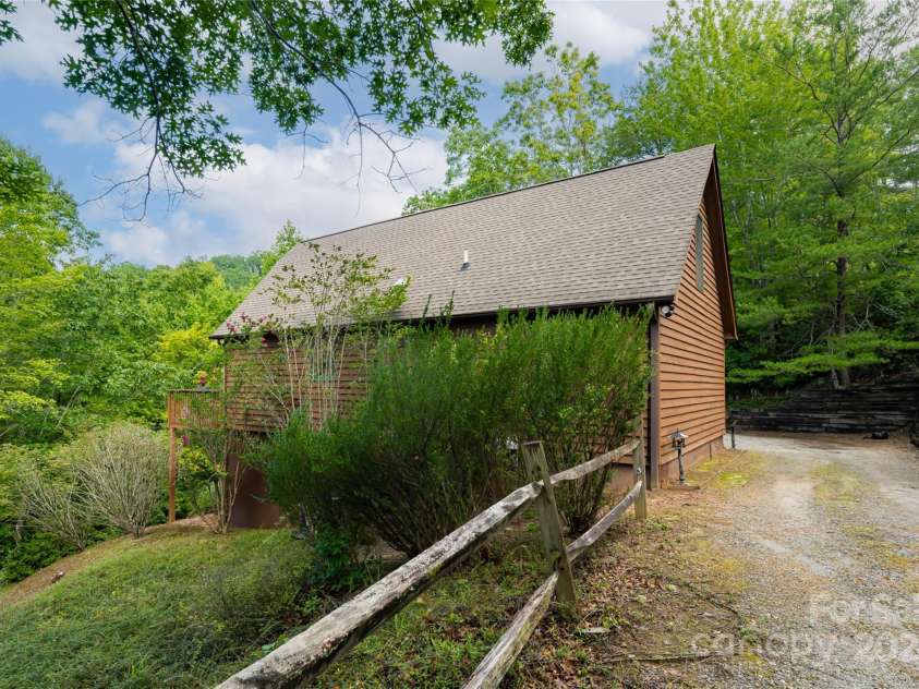 572 South Drive, Lake Lure, NC 28746.  MLS# CAR4173890, YatesRealty ID 5897. 