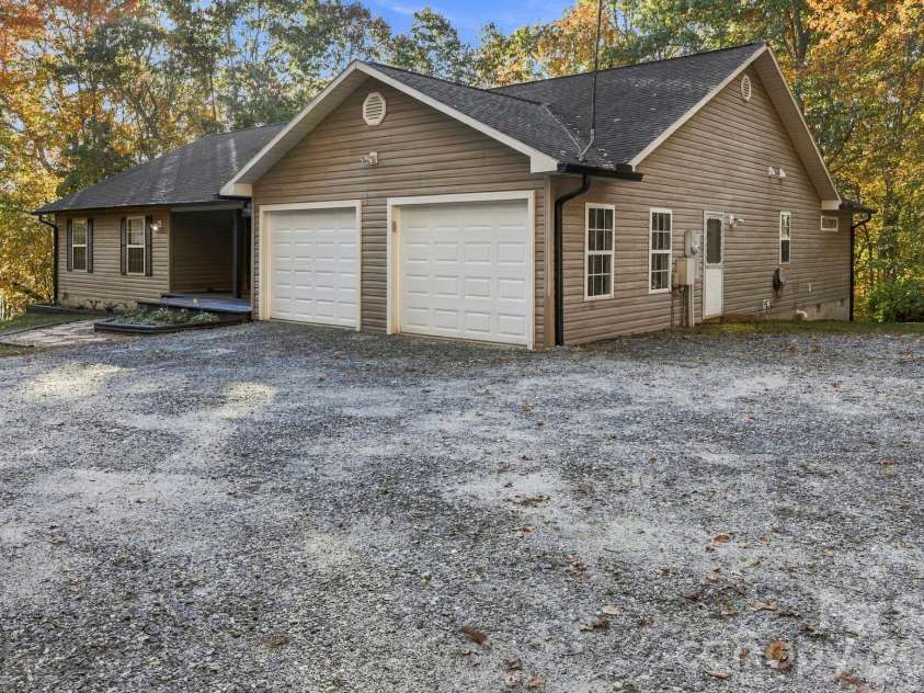 235 Inez Drive, Rosman, NC 28772.  MLS# CAR4438365, YatesRealty ID 58976. 