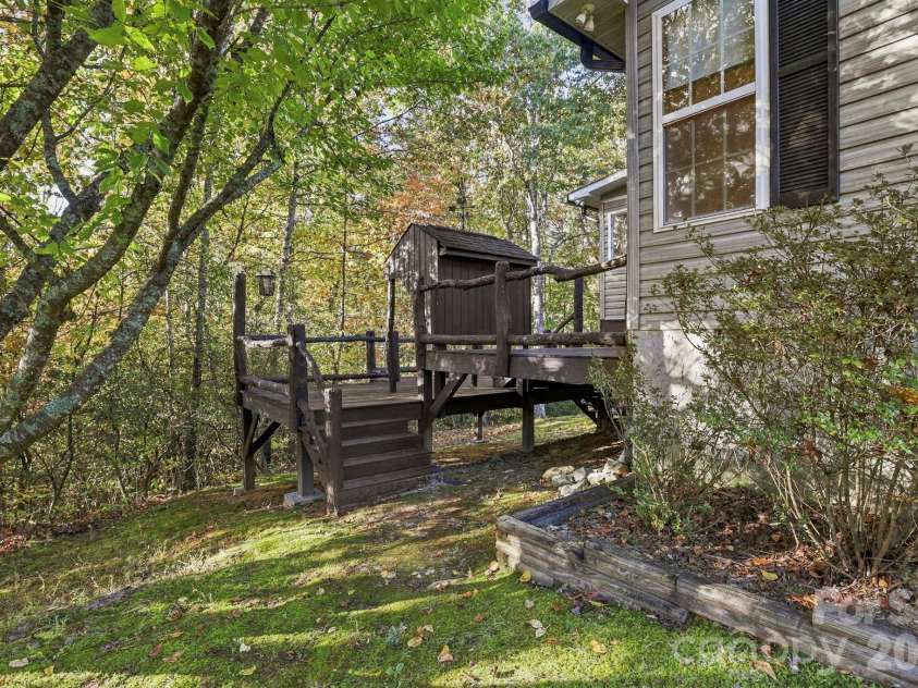 235 Inez Drive, Rosman, NC 28772.  MLS# CAR4438365, YatesRealty ID 58976. 