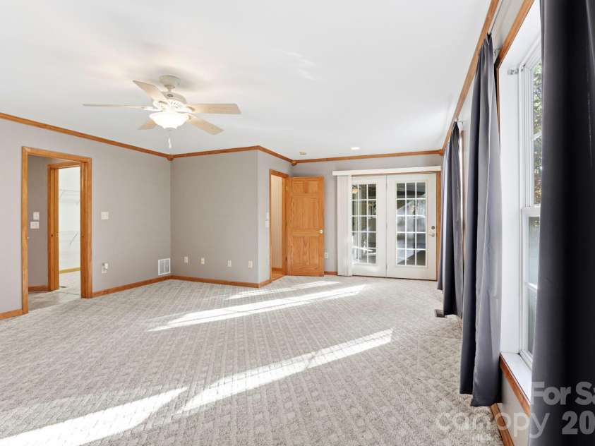 235 Inez Drive, Rosman, NC 28772.  MLS# CAR4438365, YatesRealty ID 58976. 
