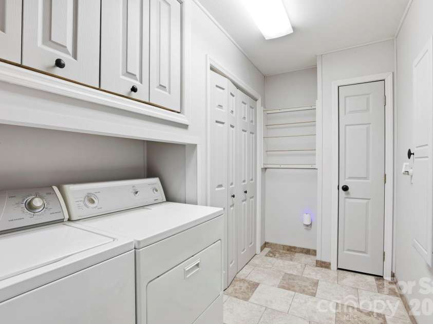 235 Inez Drive, Rosman, NC 28772.  MLS# CAR4438365, YatesRealty ID 58976. 