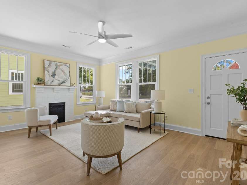 304 Gay Street, Lancaster, SC 29720.  MLS# CAR4311434, YatesRealty ID 5898. 