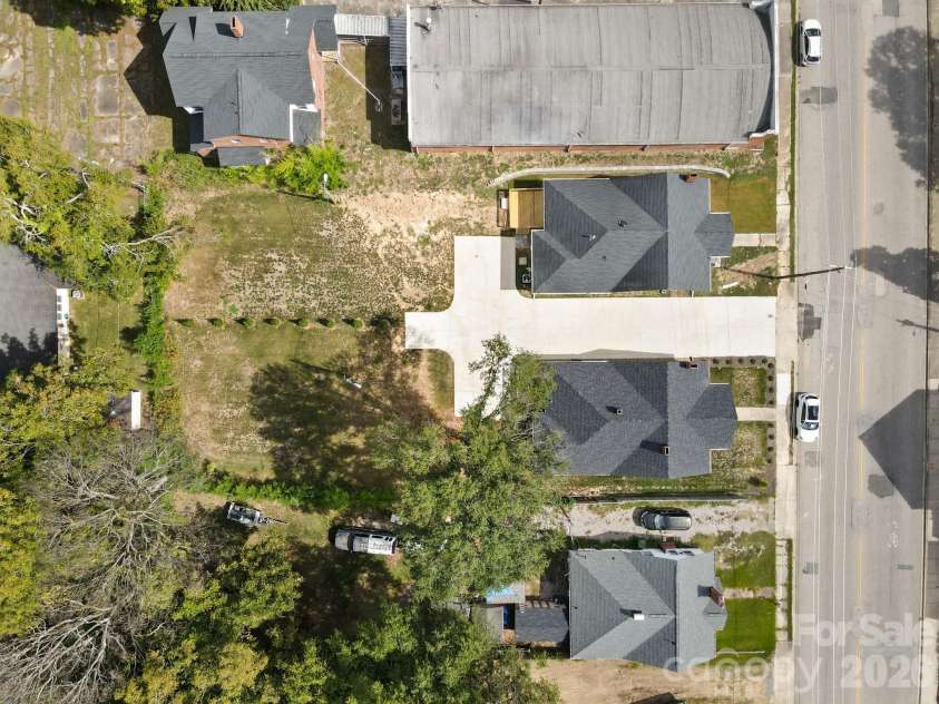 304 Gay Street, Lancaster, SC 29720.  MLS# CAR4311434, YatesRealty ID 5898. 