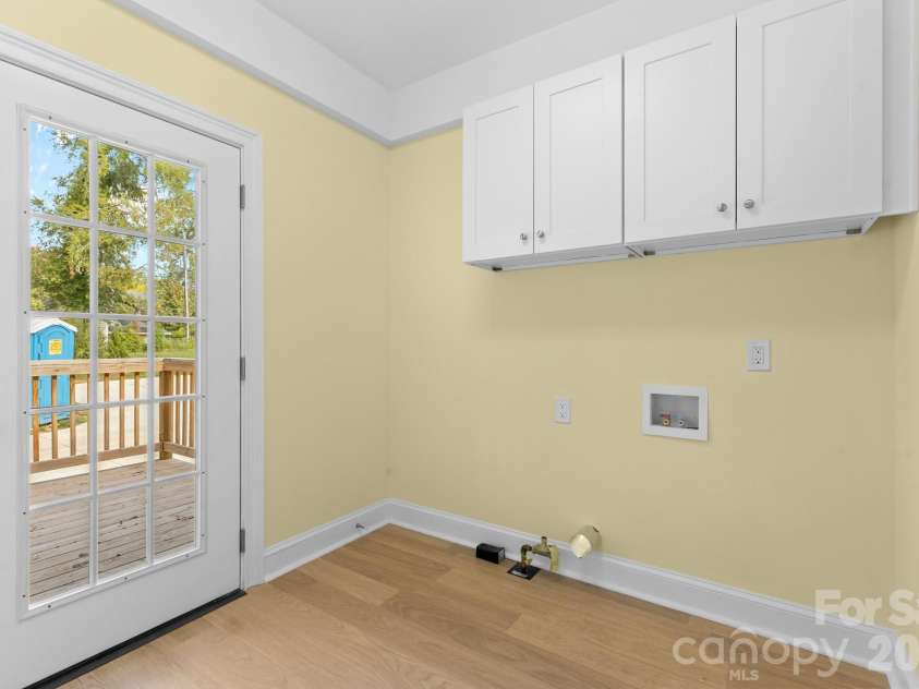 304 Gay Street, Lancaster, SC 29720.  MLS# CAR4311434, YatesRealty ID 5898. Laundry/Mud Room